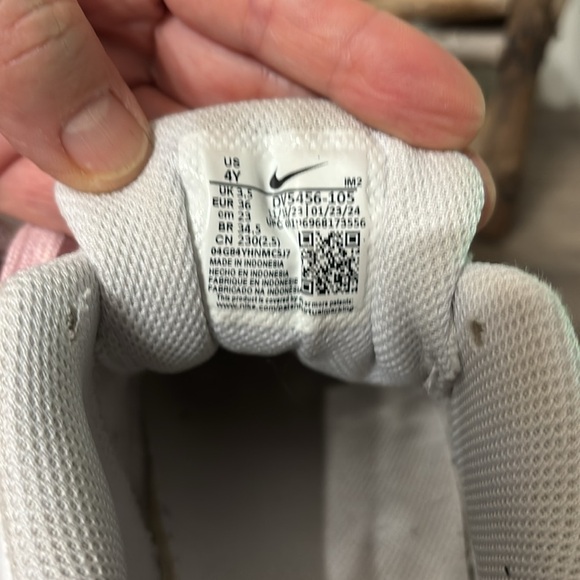 PRE OWNED  YOUTH 4 Nike Court Borough Low Recraft sneaker PINK AND WHITE - Picture 9 of 14